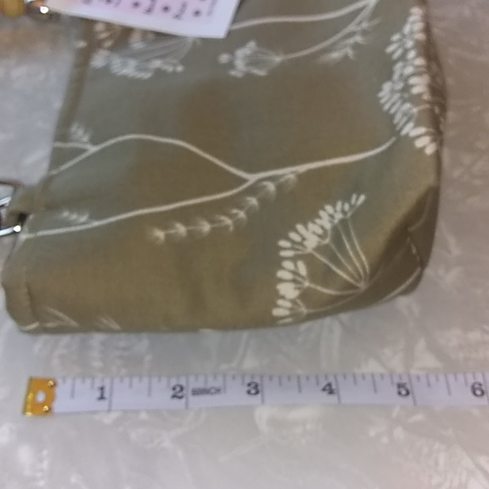 Excess Baggage, Inc. handbag. - Picture 12 of 13